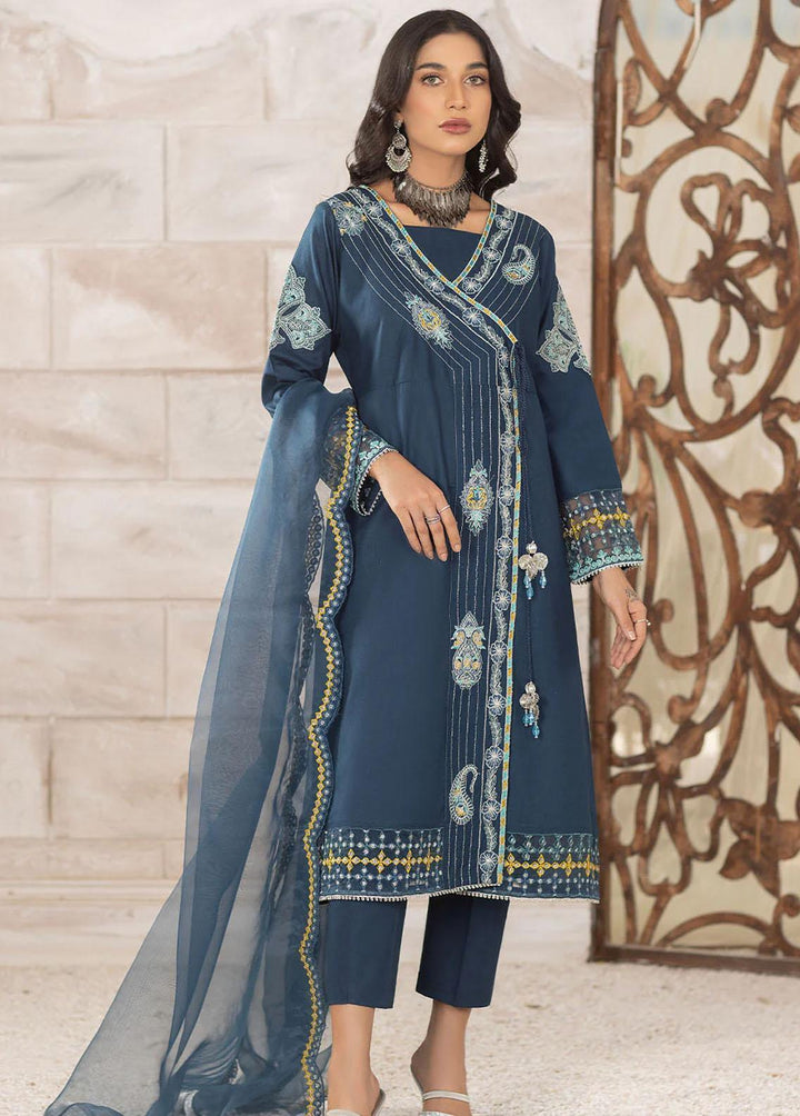 Madame Pret Embroidered Lawn 3 Piece Suit MDM23S 2601