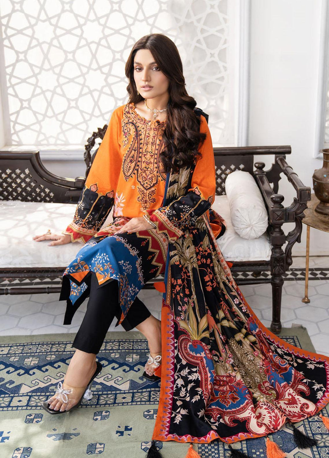 Shaad by Noorangi Embroidered Lawn Suits Unstitched 3 Piece NR22SD SHAFAQ - Summer Collection