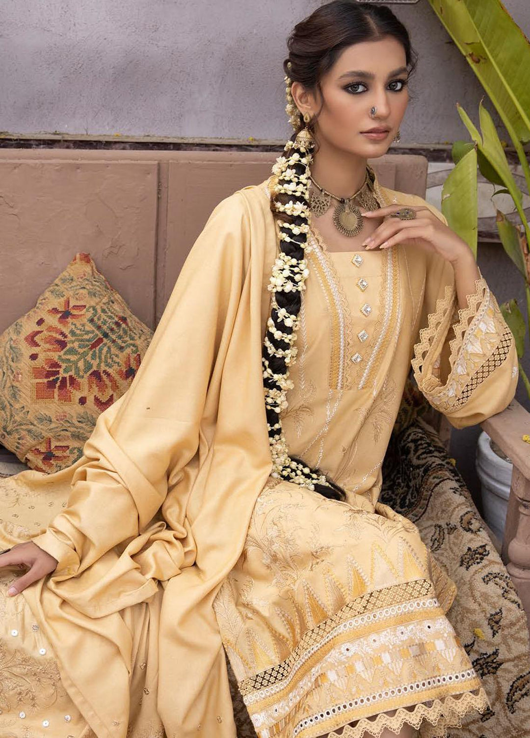 Shadow Stapel by Aalaya Embroidered Karandi Suits Unstitched 3 Piece ALY22SS D-08 - Winter Collection