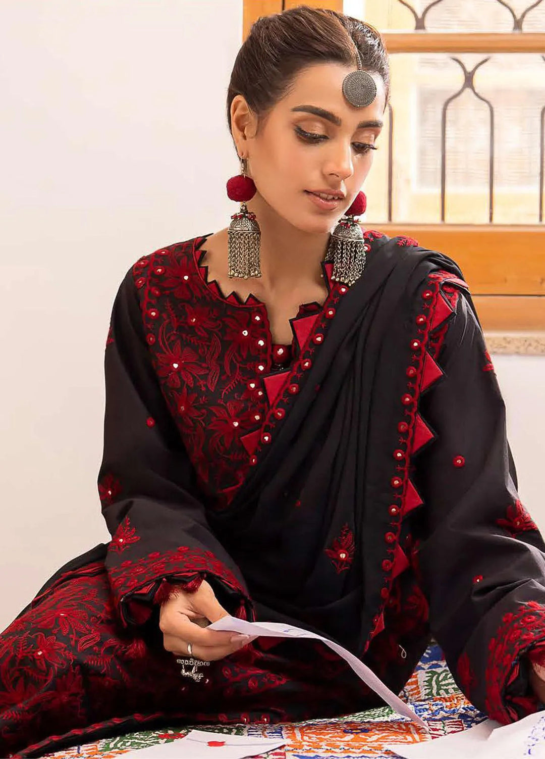 Shadow Work By Asim Jofa Embroidered Lawn Unstitched Suit 3 Piece AJ23SW AJSW-22 - Luxury Festive Collection