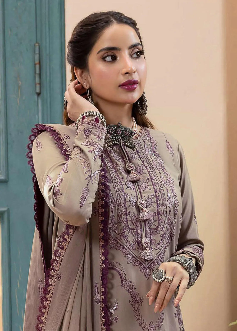 Shadow Work By Asim Jofa Embroidered Lawn Unstitched Suit 3 Piece AJ23SW AJSW-23 - Luxury Festive Collection