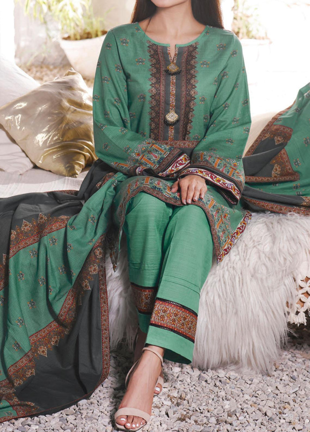 Shahkar by VS Textiles Printed Khaddar Suits Unstitched 3 Piece VS21SHK D-120 - Winter Collection