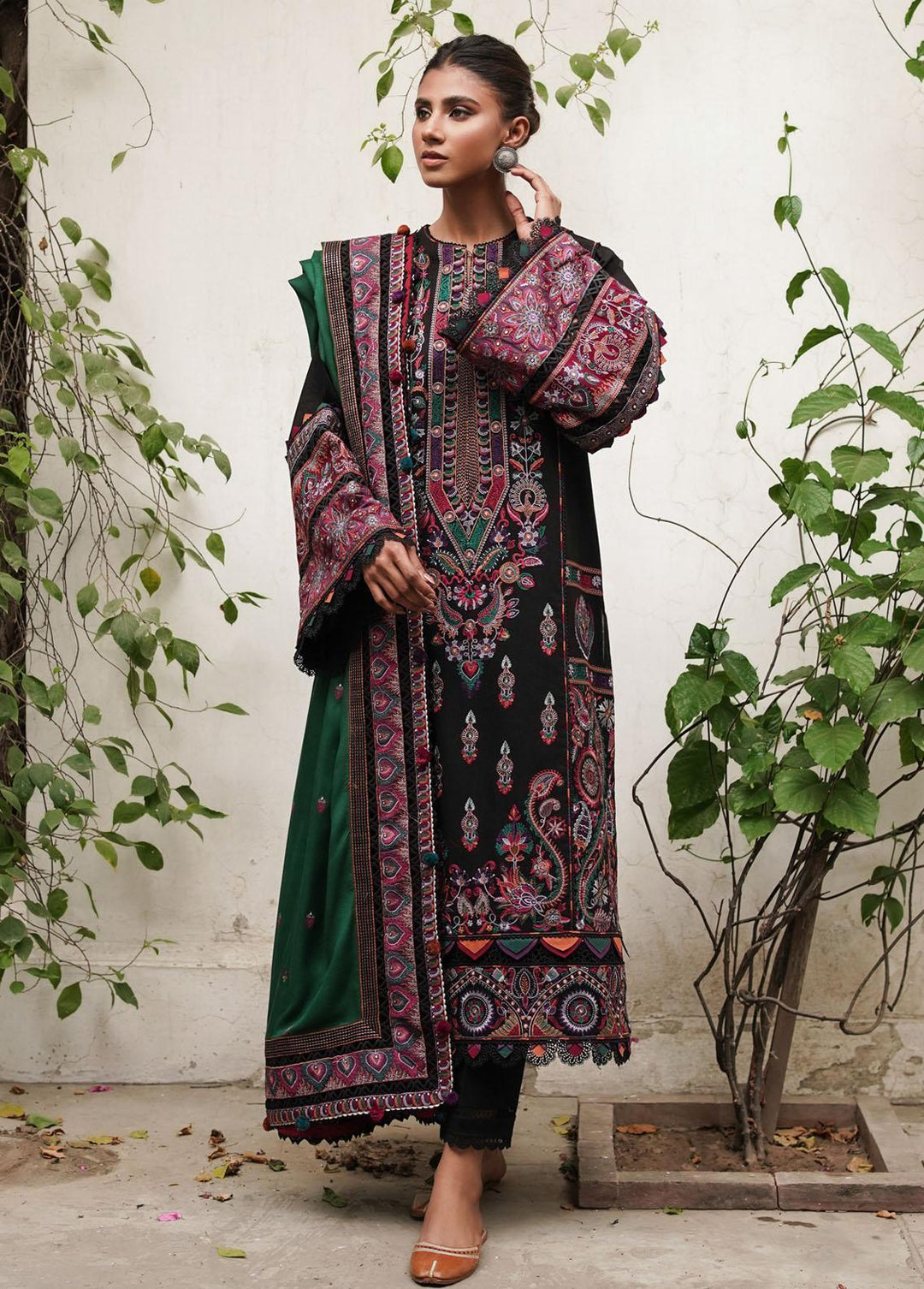 Shahtoosh By Jazmin Embroidered Khaddar Suits Unstitched 3 Piece JZ22SW 02 Aafaq - Winter Collection