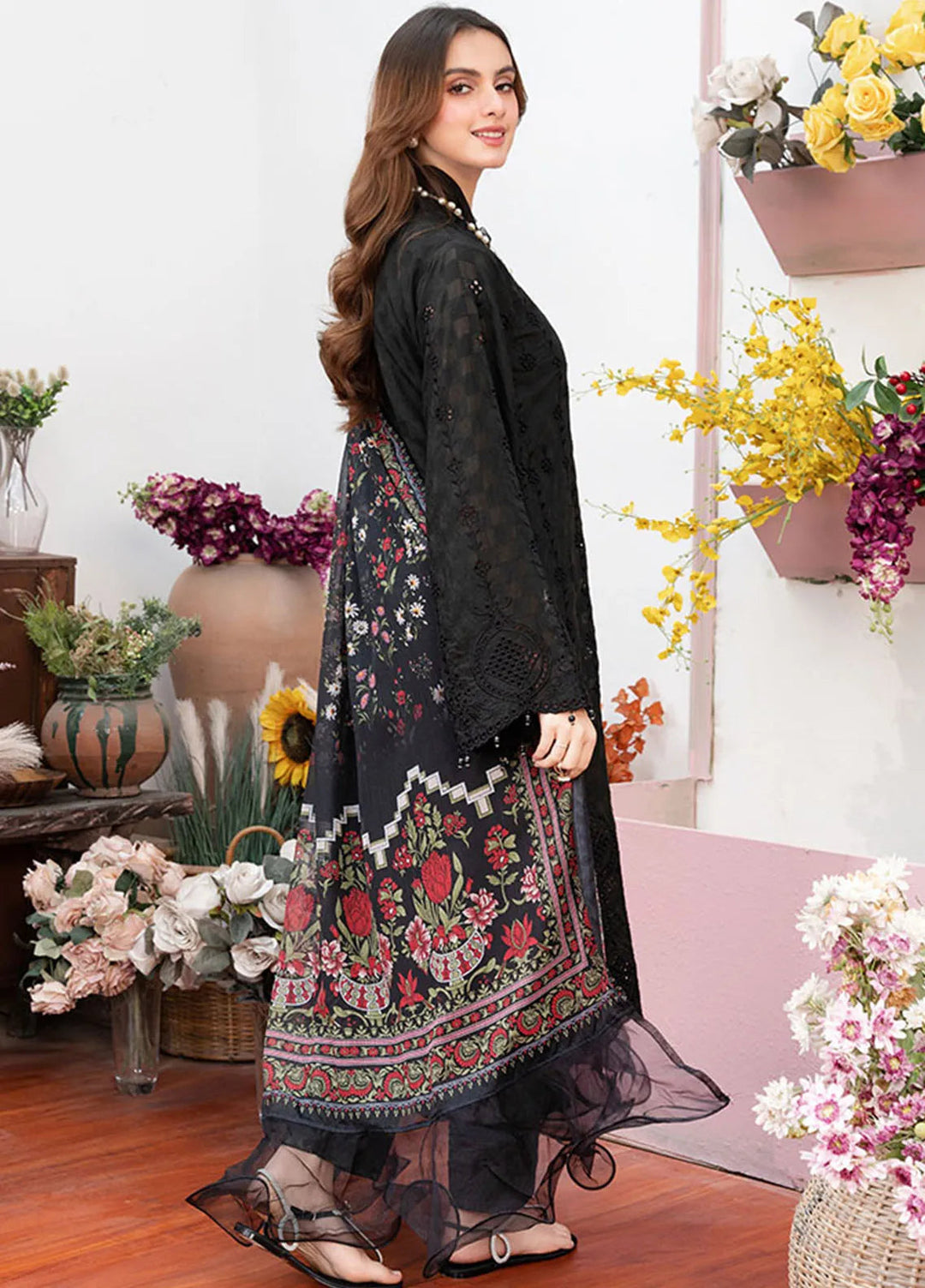 Shahzeb Textiles Embroidered Lawn Suits Unstitched 3 Piece ST25MS D-07 - Summer Collection