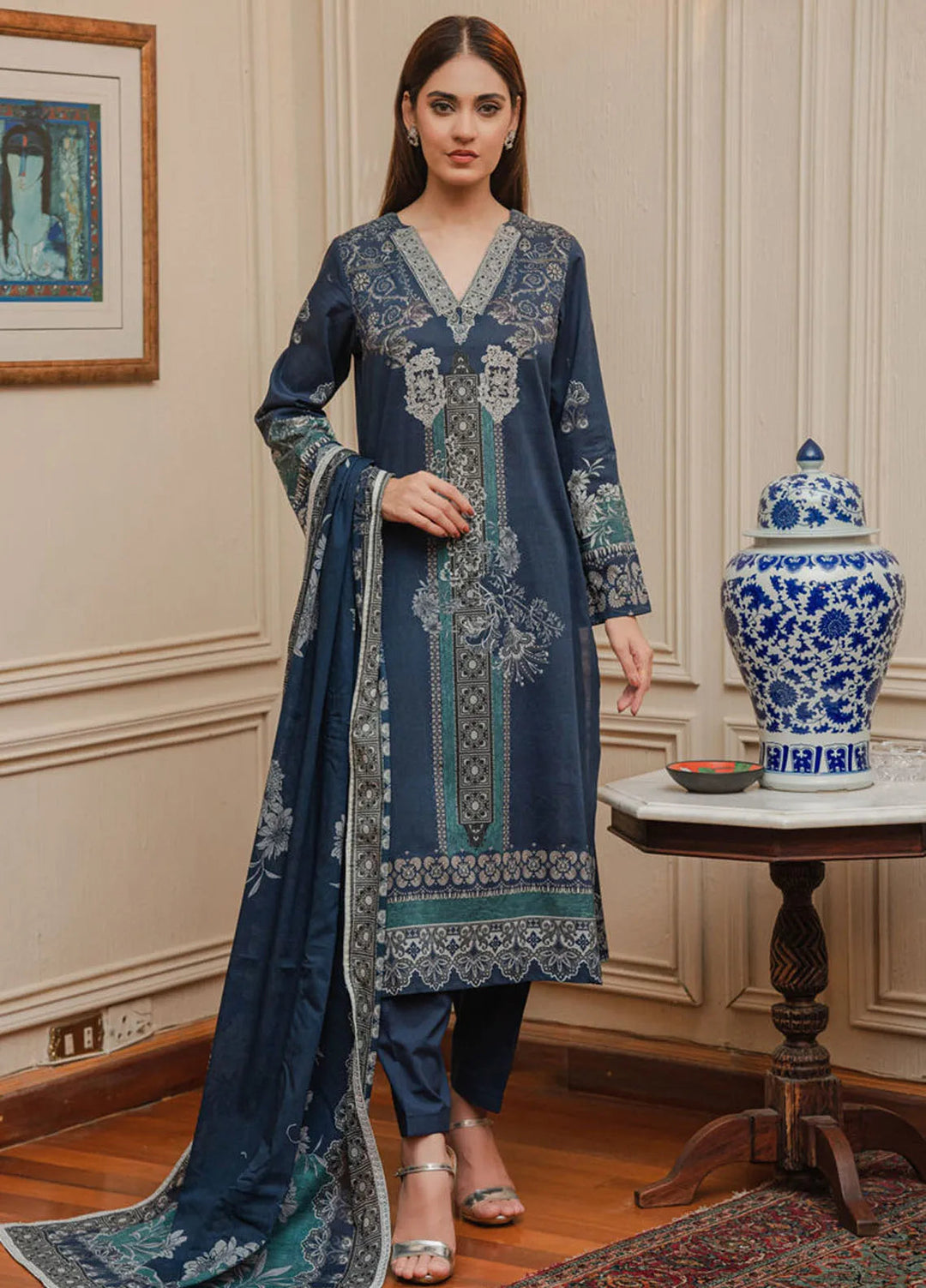 Shamaeel Ansari Pret Embroidered Lawn 3 Piece Suit LE-06