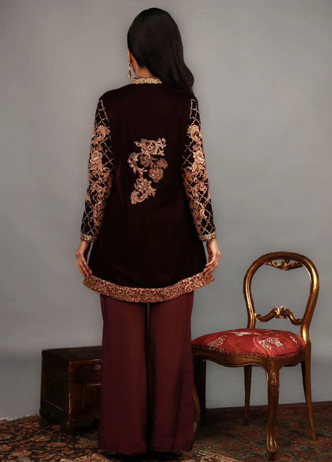 Shamaeel Ansari Pret Embroidered Velvet 2 Piece Suit TRE-06
