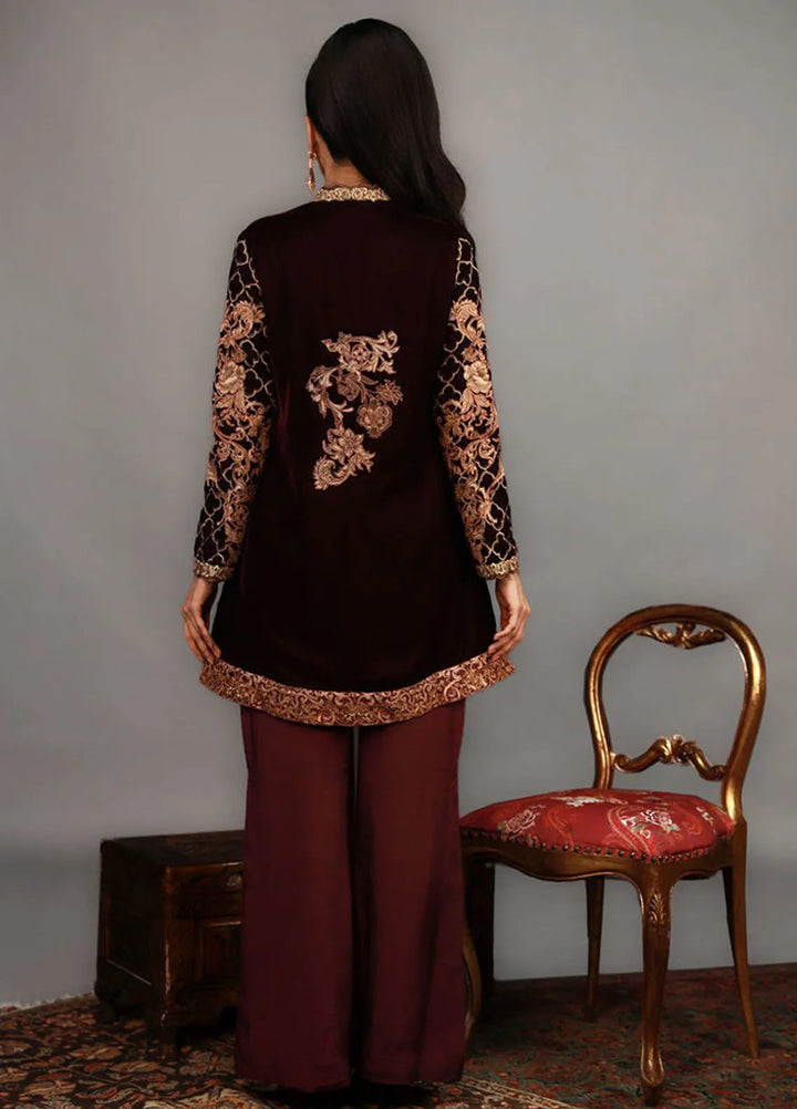 Shamaeel Ansari Pret Embroidered Velvet 2 Piece Suit TRE-06