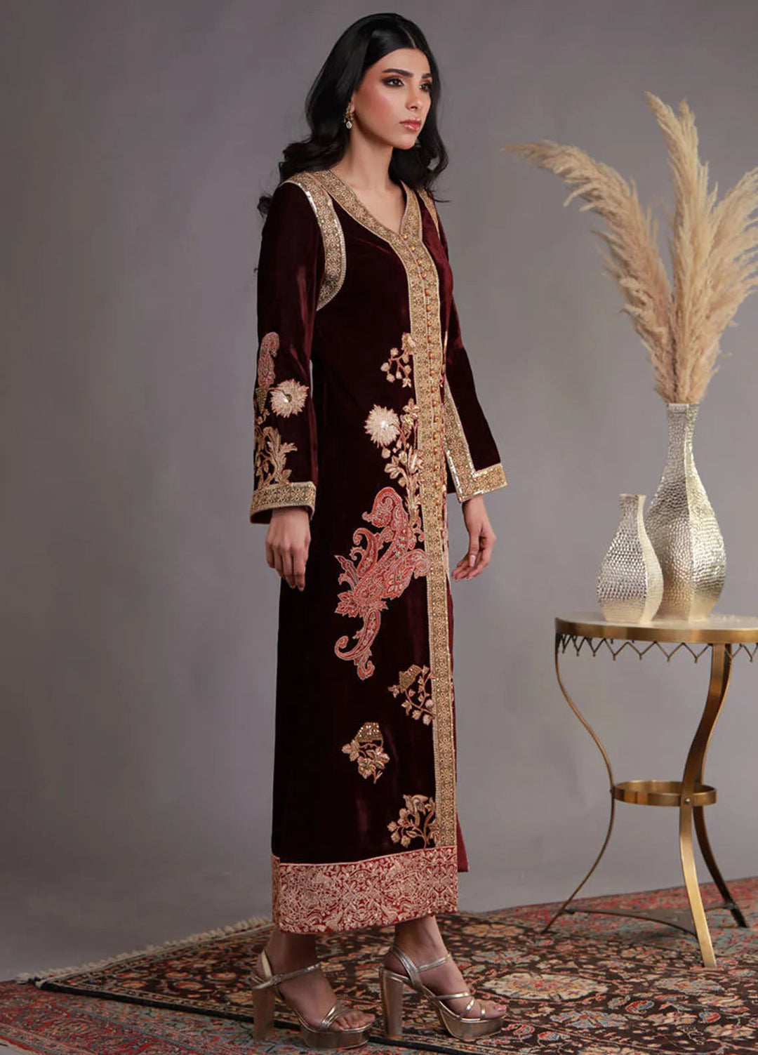 Shamaeel Ansari Pret Embroidered Velvet 2 Piece Suit WFE-01