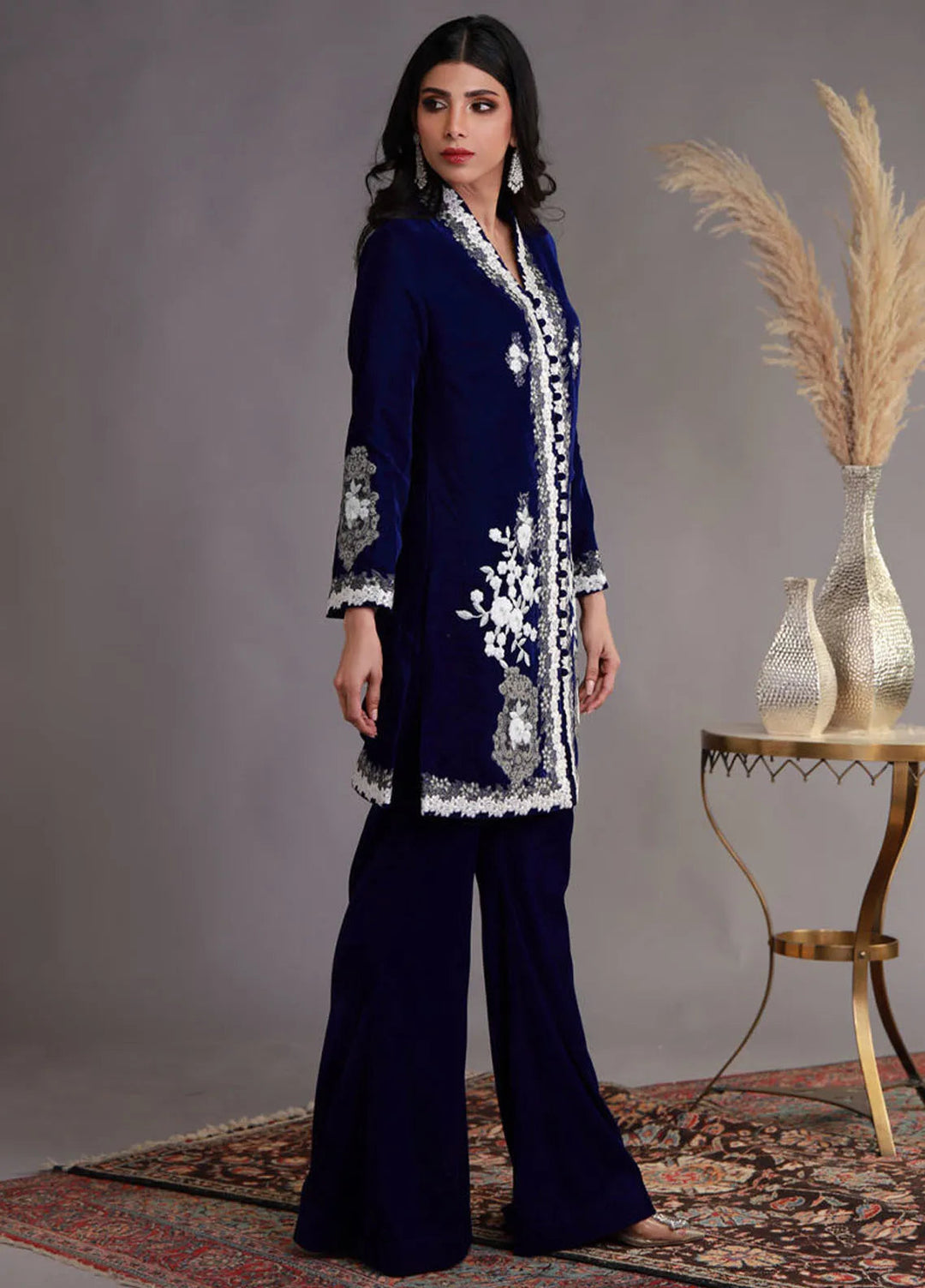 Shamaeel Ansari Pret Embroidered Velvet 3 Piece Suit WFE-09