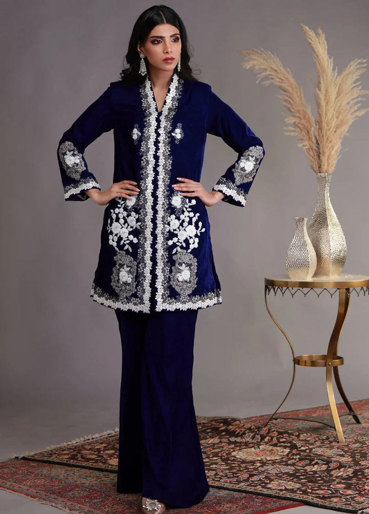 Shamaeel Ansari Pret Embroidered Velvet 3 Piece Suit WFE-09