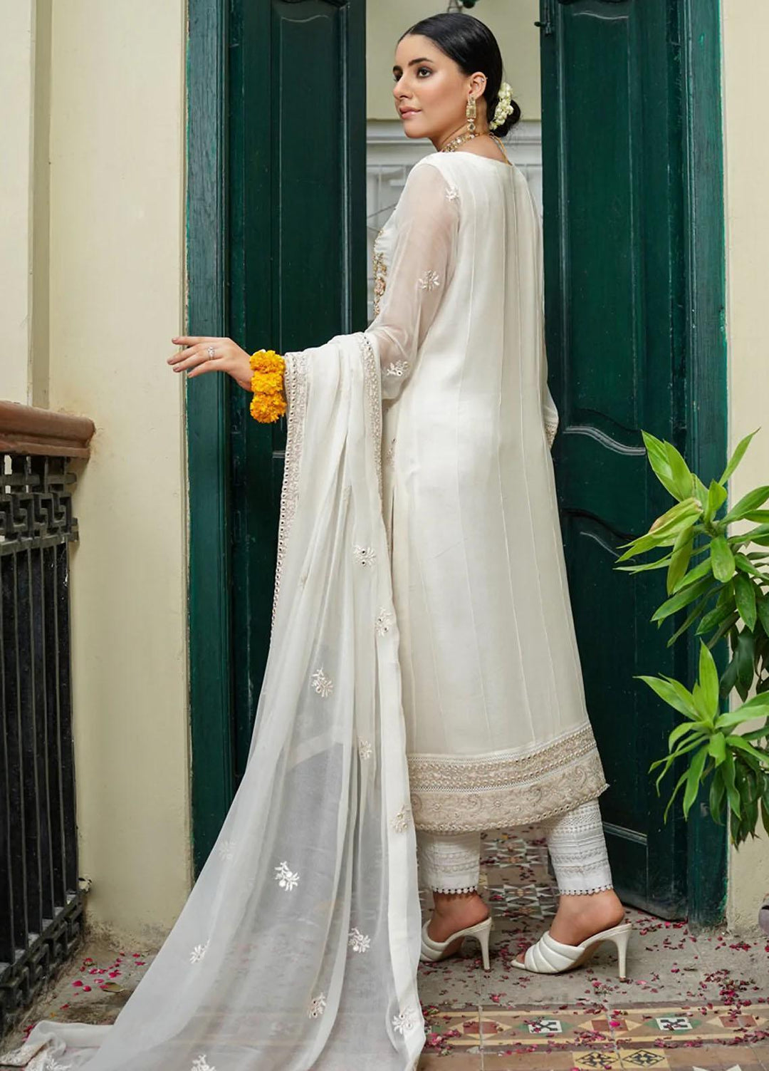 Shamooz Pret  Chiffon 3 Piece Dress SHM22DW Ivory SEM-0323