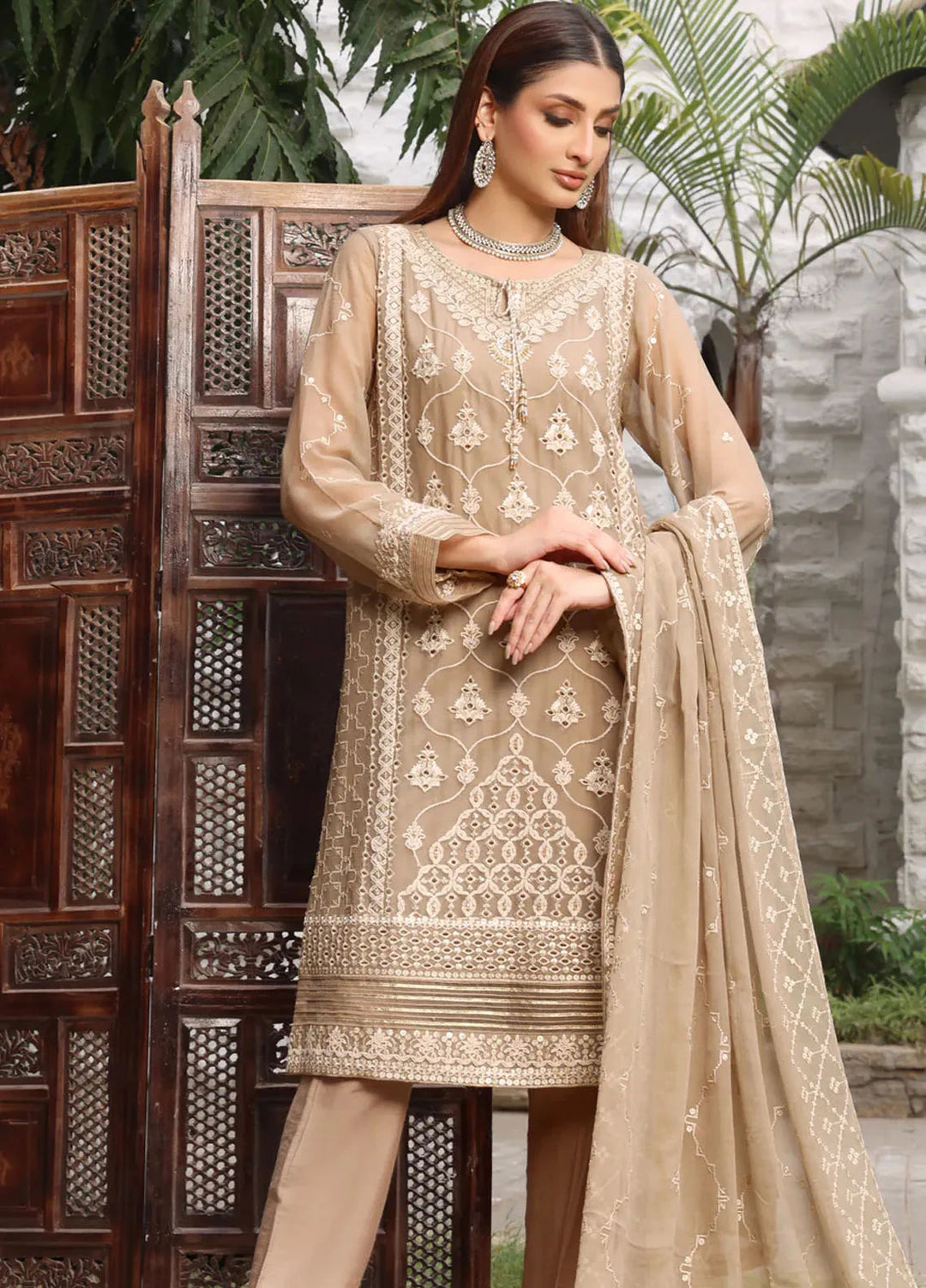 Shamooz Pret Embroidered Chiffon 3 Piece Suit SEM-0706 Pale