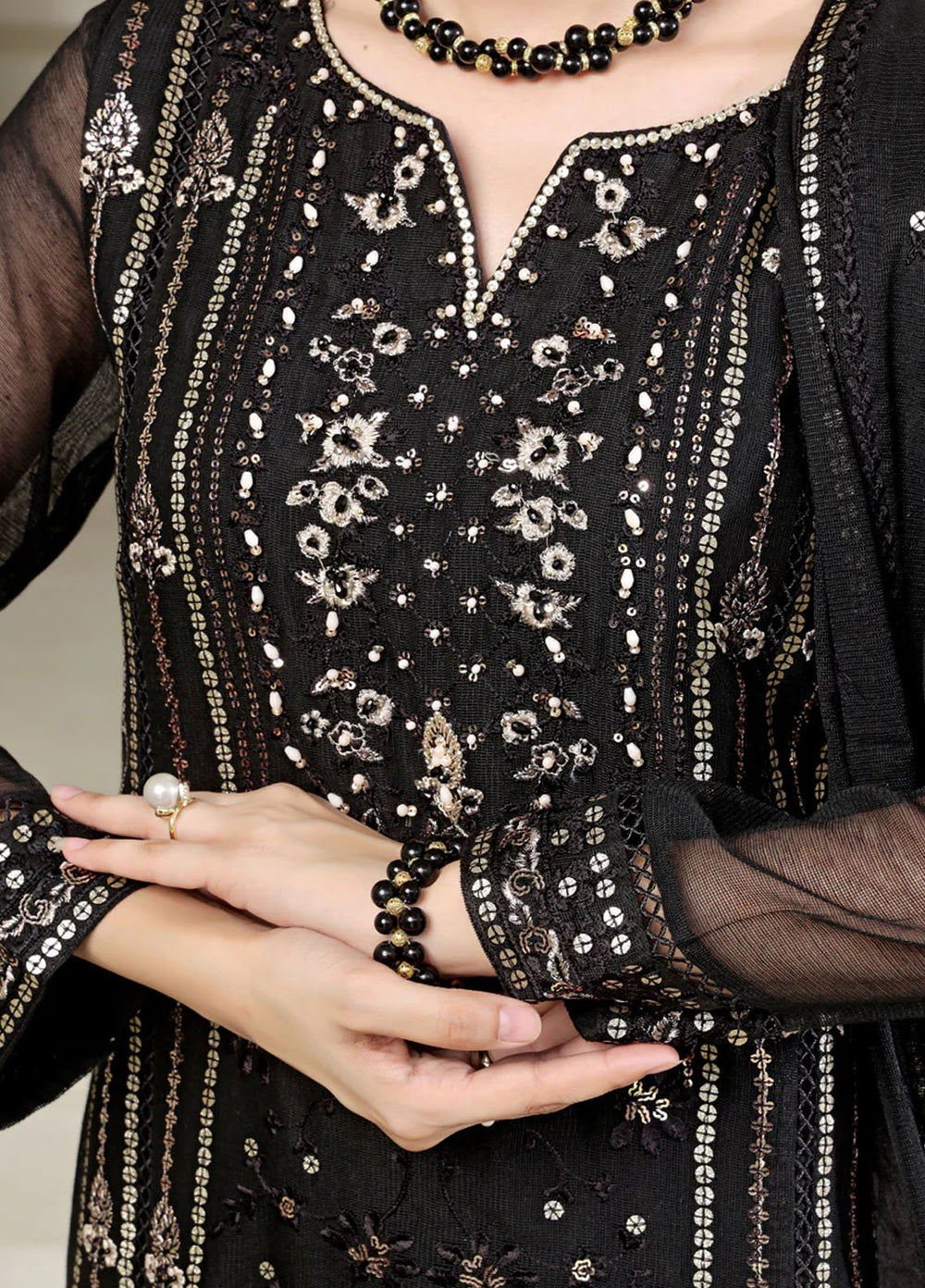 Shamooz Pret Embroidered Cotton Net 3 Piece Suit SE-009 Tribal