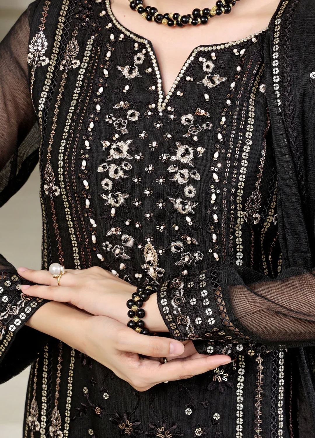 Shamooz Pret Embroidered Cotton Net 3 Piece Suit SE-009 Tribal