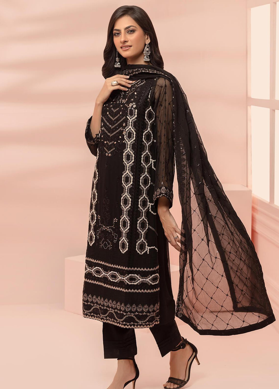 Shamooz Pret Embroidered Chiffon 3 Piece Suit SHM23C SEM-0465