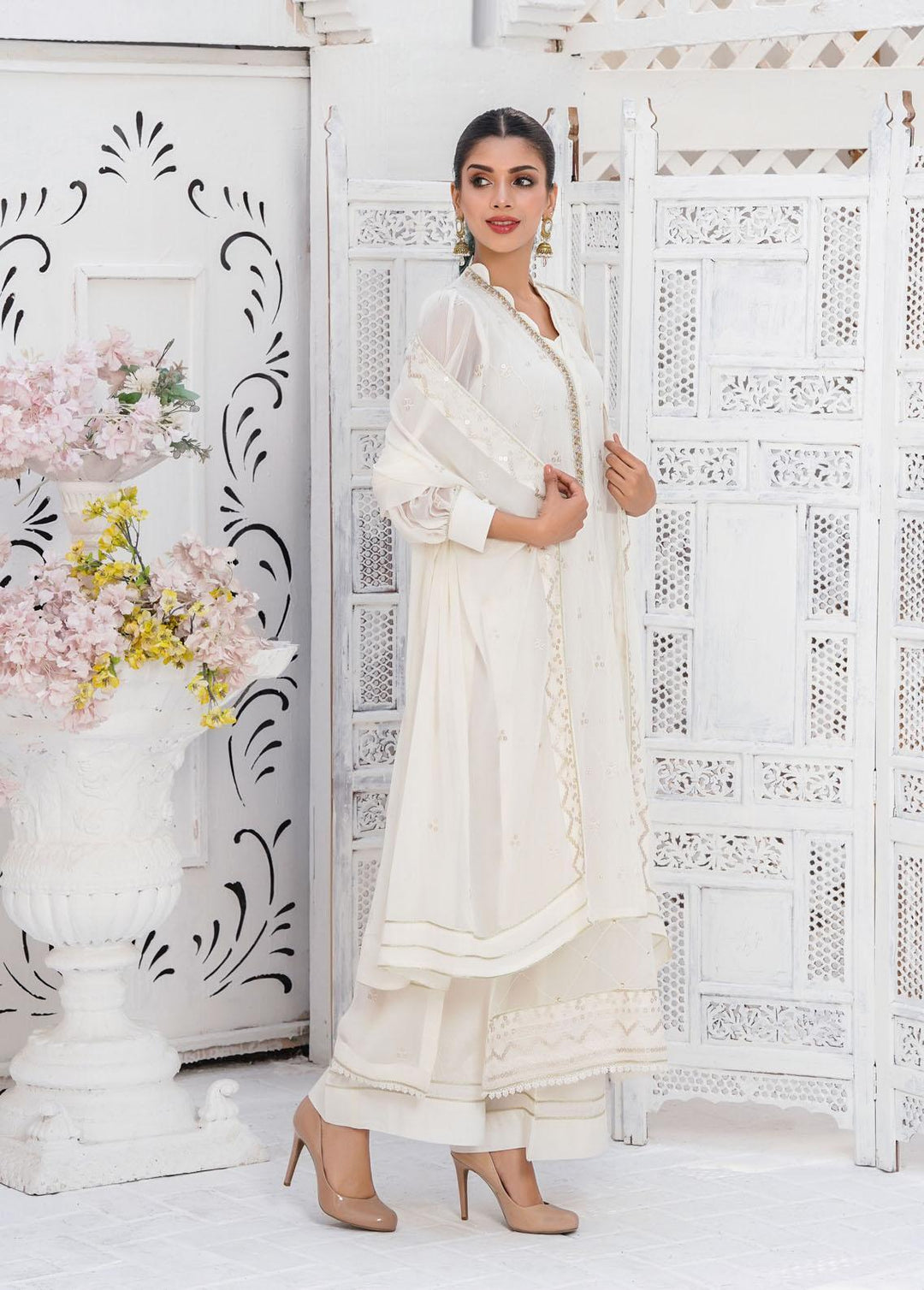 Shamooz Embroidered Chiffon Suits Unstitched 3 Piece SHM22W SU-030 - Winter Collection