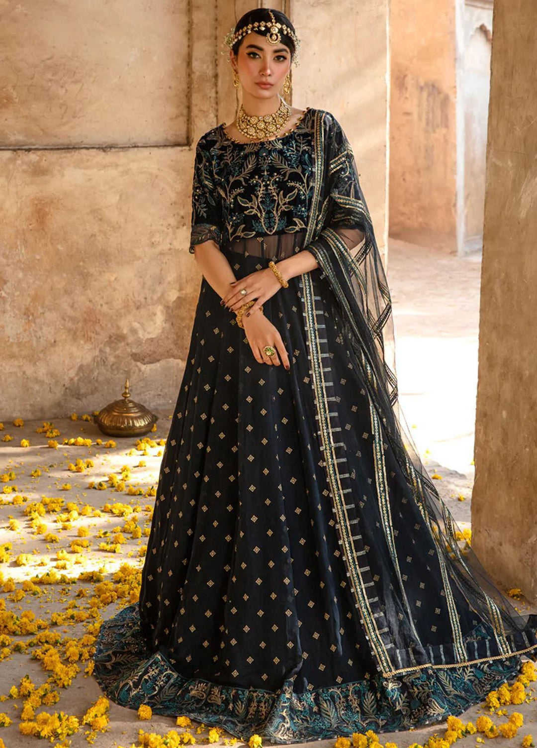 Shehnaiya By Rang Rasiya Embroidered Velvet Suits Unstitched 4 Piece RR23SH D-04 Sheherzade - Wedding Collection