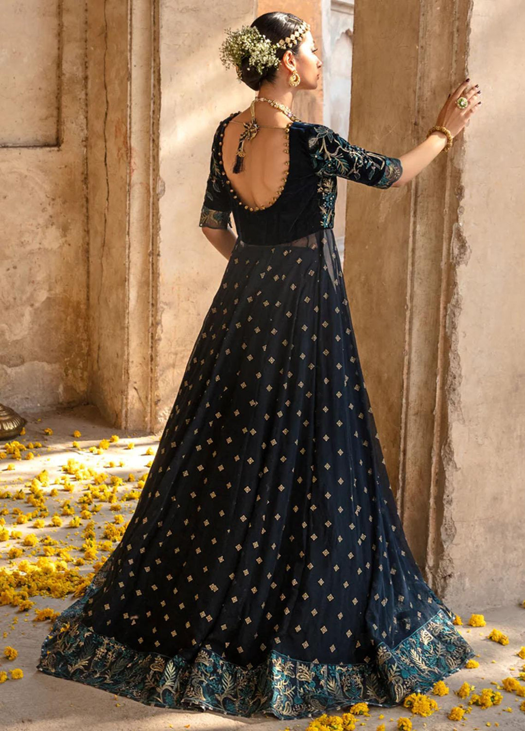 Shehnaiya By Rang Rasiya Embroidered Velvet Suits Unstitched 4 Piece RR23SH D-04 Sheherzade - Wedding Collection