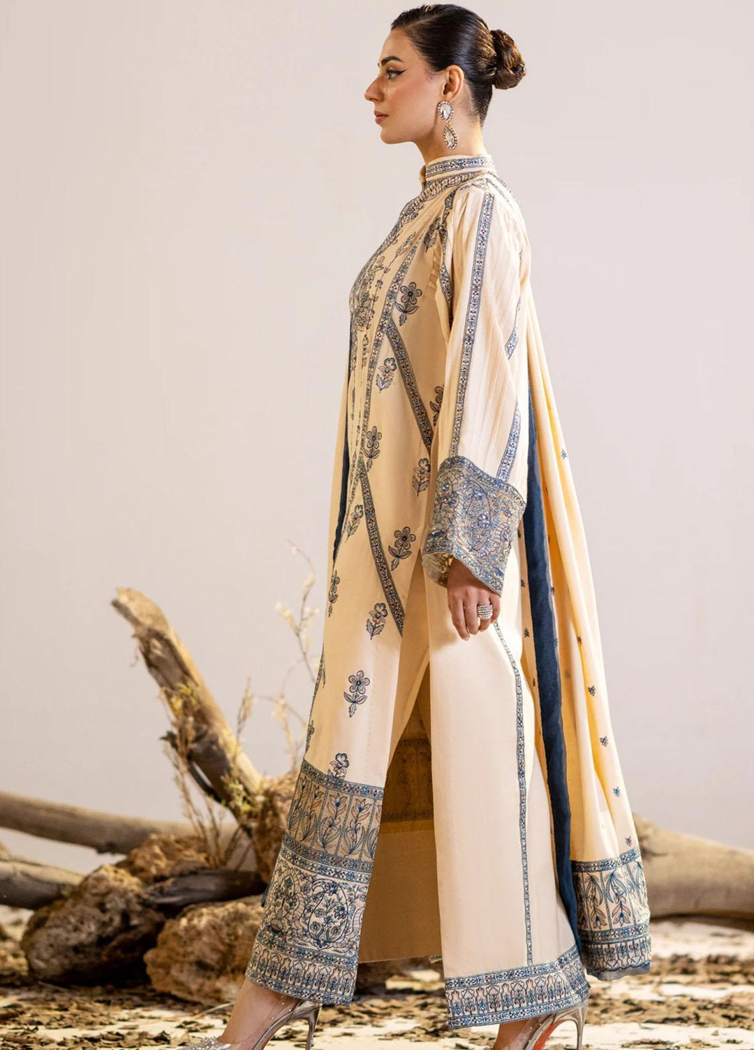 Shehr Bano By Maryum N Maria Embroidered Leather Peach Suits Unstitched 3 Piece MNM23SB MW23559 Dalbir - Winter Collection