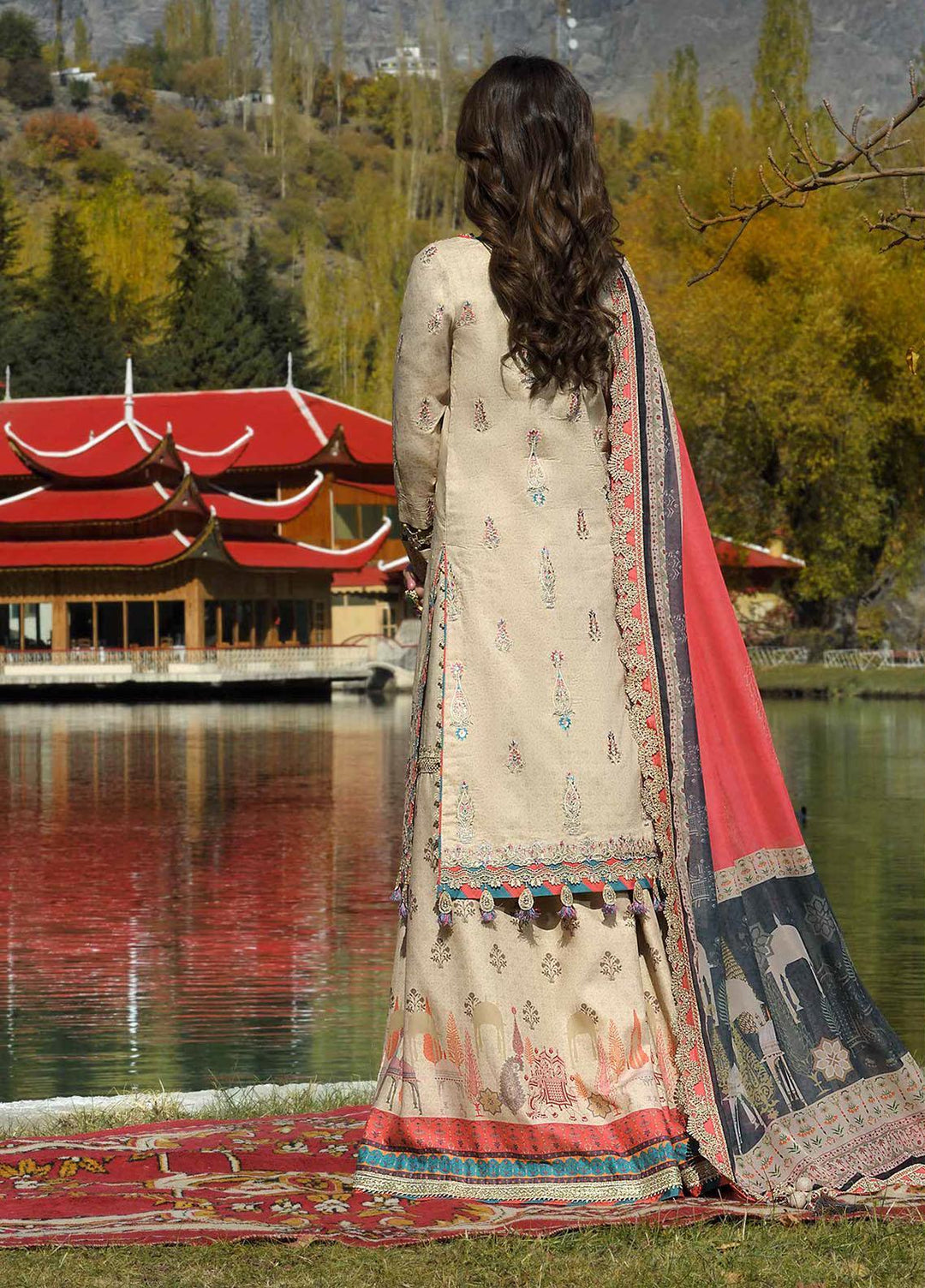 Shehr-e-Yaar By Asim Jofa Embroidered Lawn Suits Unstitched 3 Piece AJ22SY AJSL 02 - Luxury Collection