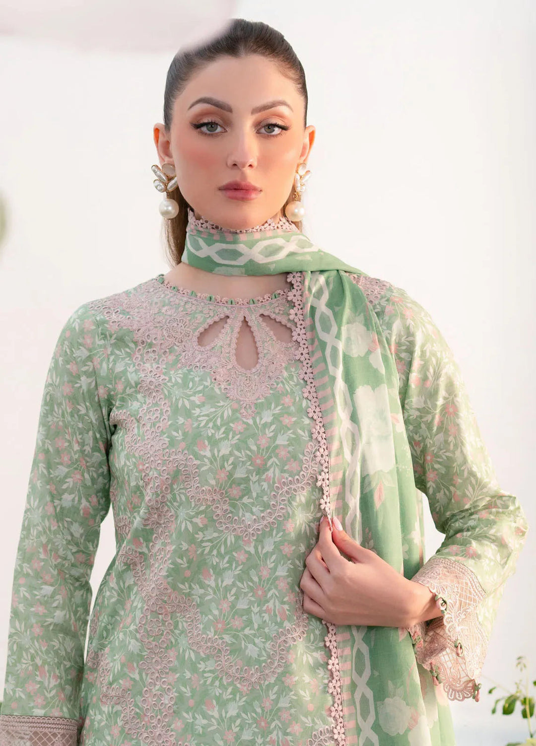 Shezlin by Aabyaan Embroidered Lawn Suits Unstitched 3 Piece ABY25SCR AR-16 Ebru - Ramadan Collection