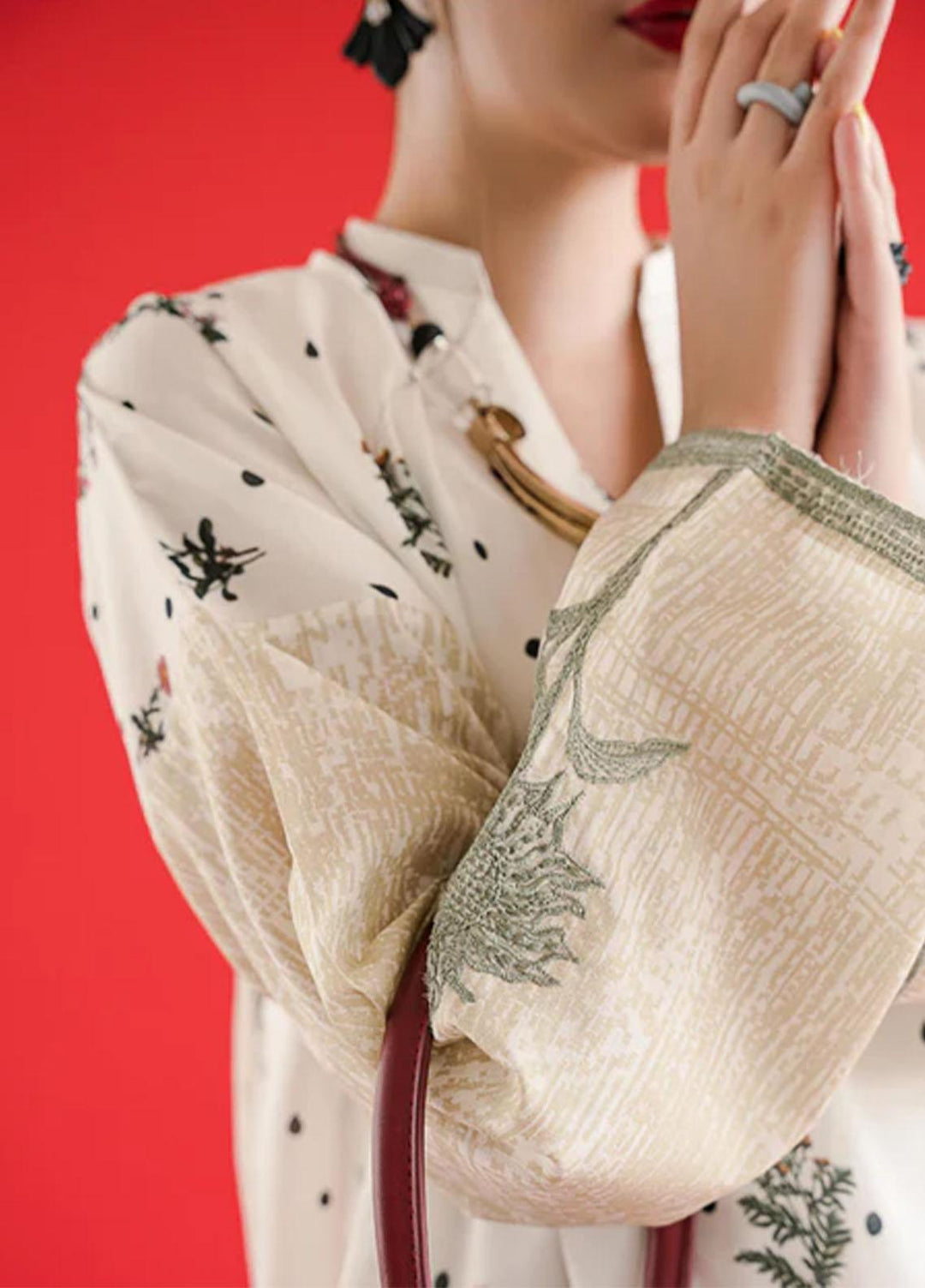 Shurooq Casual Pret  Lawn 2 Piece Dress SHQ23NFT Amazon