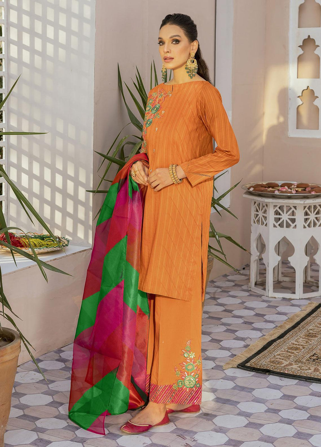 Shurooq Ready to Wear Embroidered Lawn 3 Piece Suit Nargis