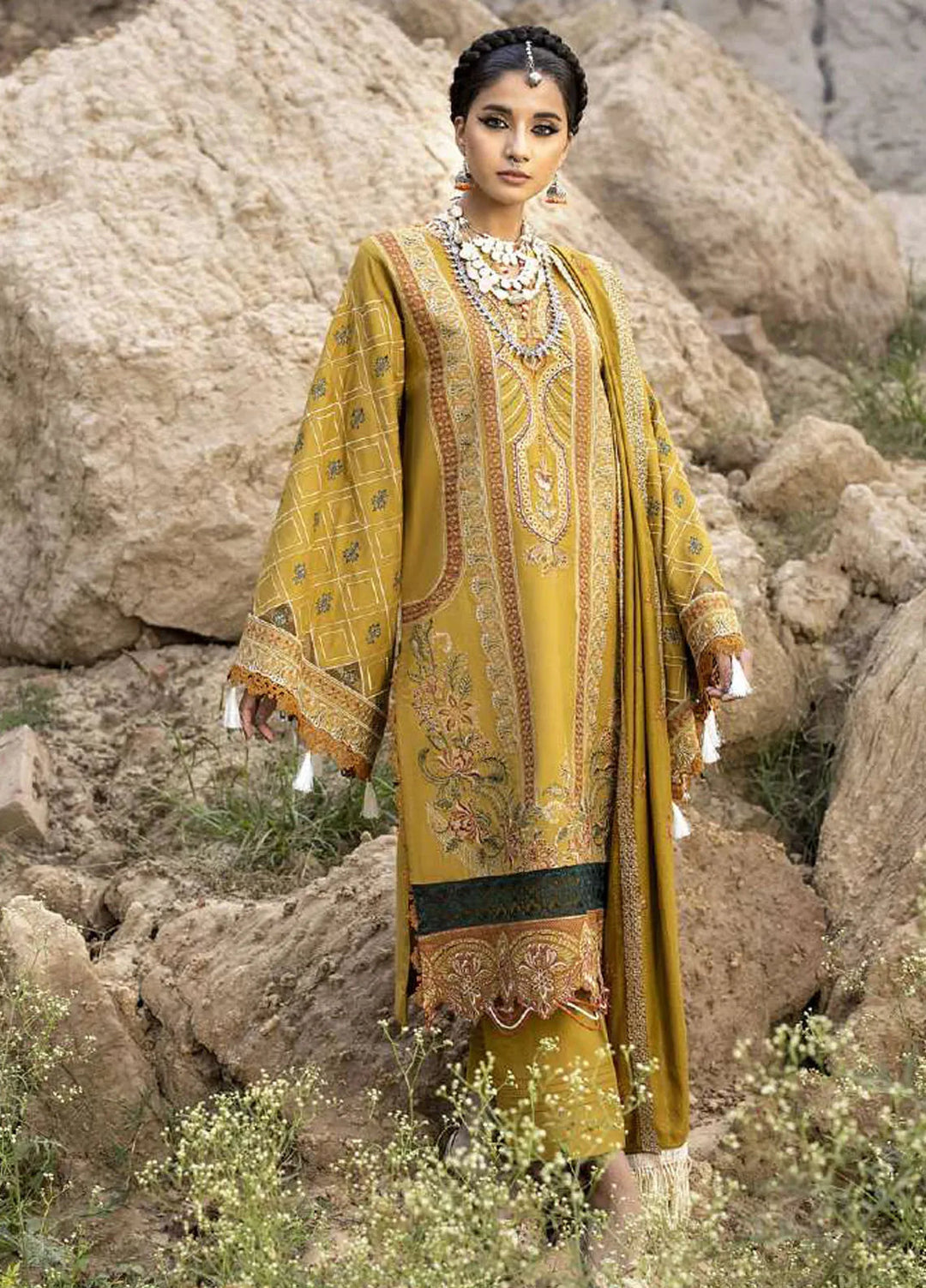 Sierra By Sidra Aleem Embroidered Wool Suit Unstitched 3 Piece SA24SW D-04 - Winter Collection