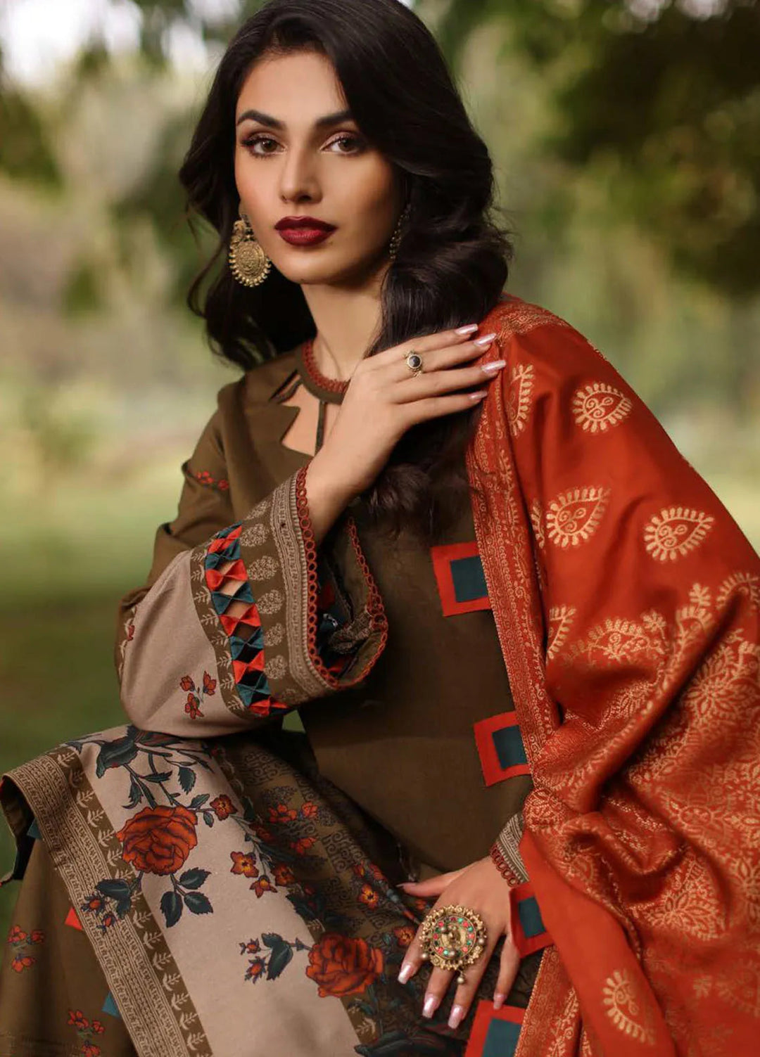 Signature Prints By Charizma Printed Linen Suit Unstitched 3 Piece CRZ24SPL SPW4-03 - Winter Collection