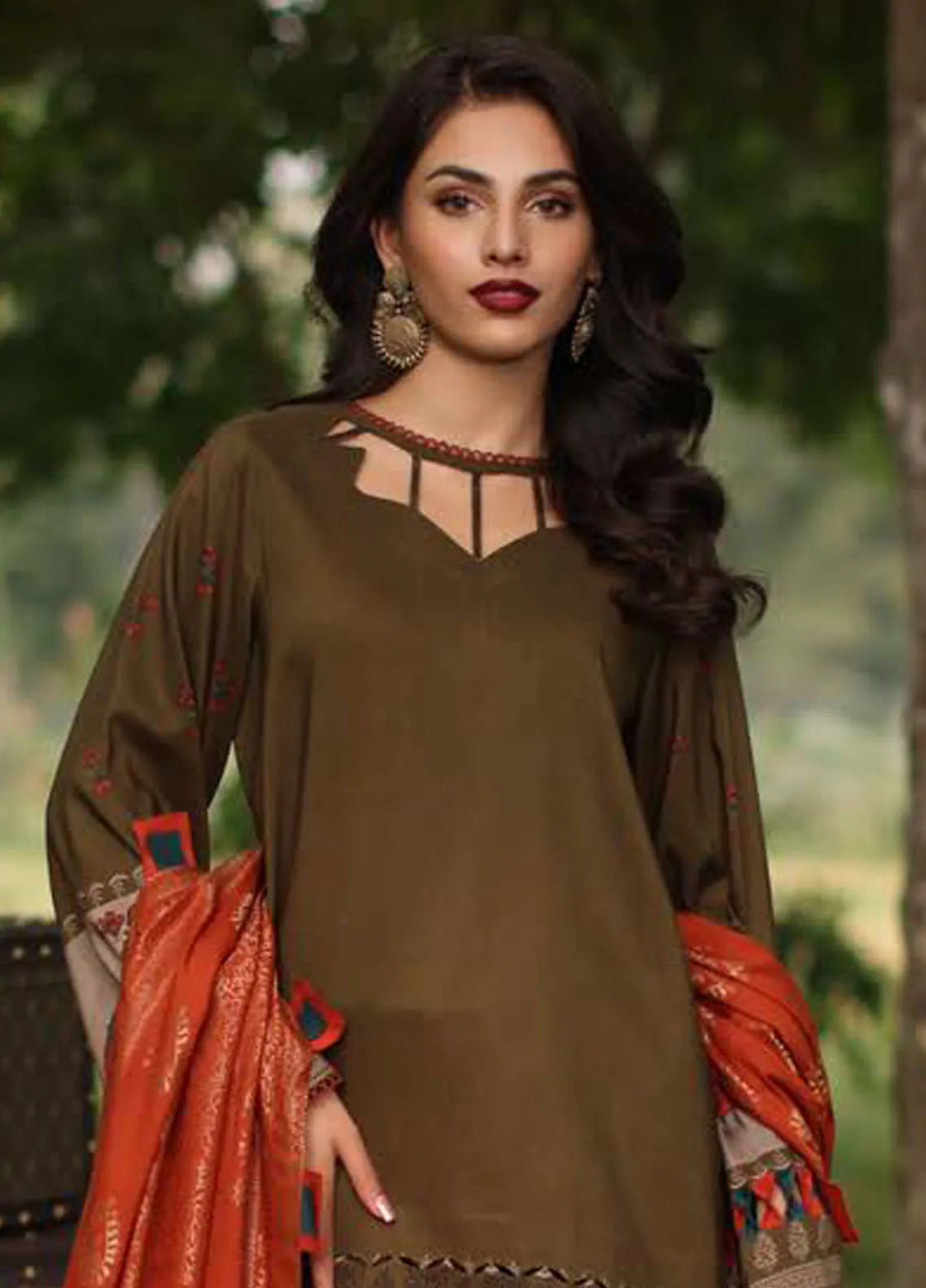 Signature Prints By Charizma Printed Linen Suit Unstitched 3 Piece CRZ24SPL SPW4-03 - Winter Collection