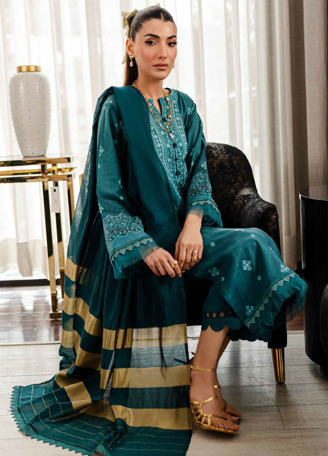 Signature Prints By Nureh Printed Lawn Suits Unstitched 3 Piece NU24PS SP-107 - Summer Collection