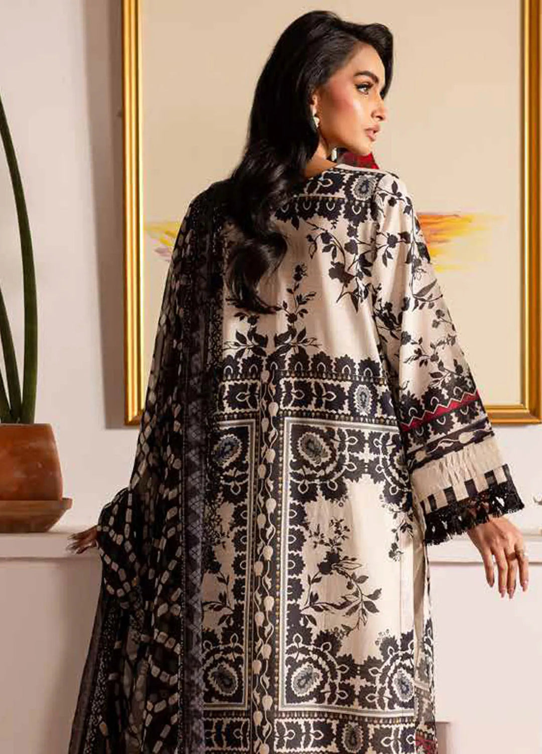 Signature Prints by Nureh Printed Lawn Suits Unstitched 3 Piece NU25SP SP-135 - Summer Collection