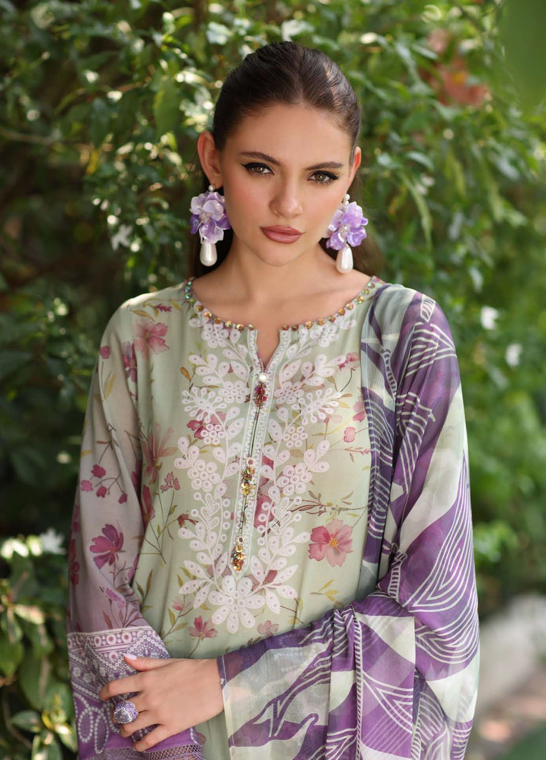 Signature Prints by Nureh Printed Swiss Lawn Suits Unstitched 3 Piece NU25SL SP-152 - Summer Collection