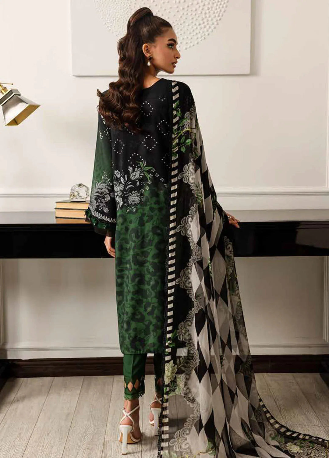 Signature Prints By Nureh Printed Viscose Suit Unstitched 3 Piece NU24SV SP-1 27 - Winter Collection