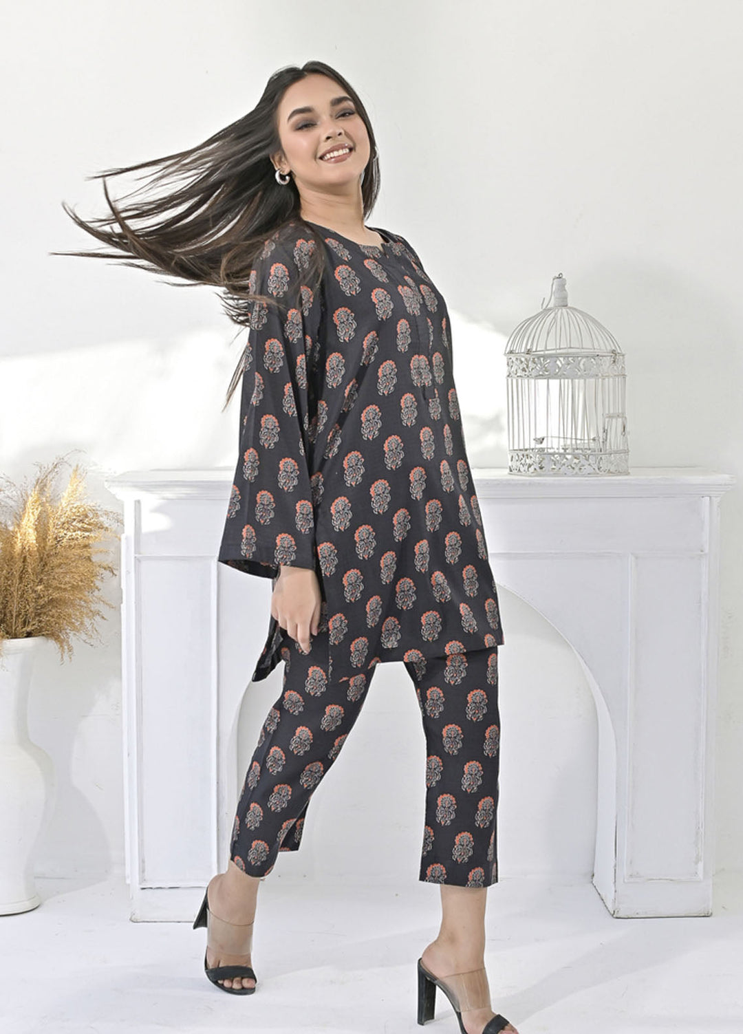 Silcot Pret Printed Lawn 2 Piece Suit Black Floral