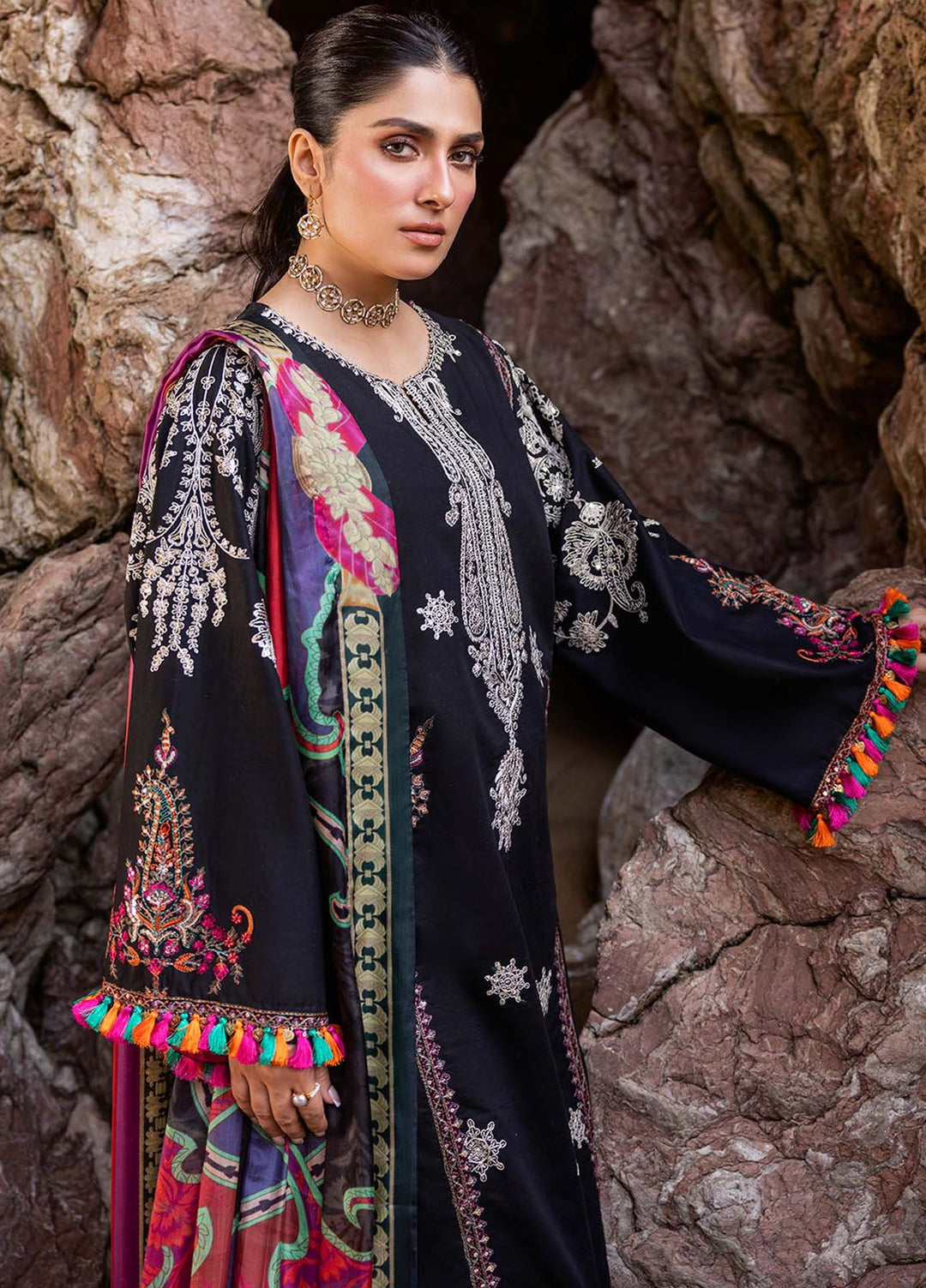 Siraa By Sadaf Fawad Khan Embroidered Lawn Suits Unstitched 3 Piece SDF24S Nuha A - Luxury Collection