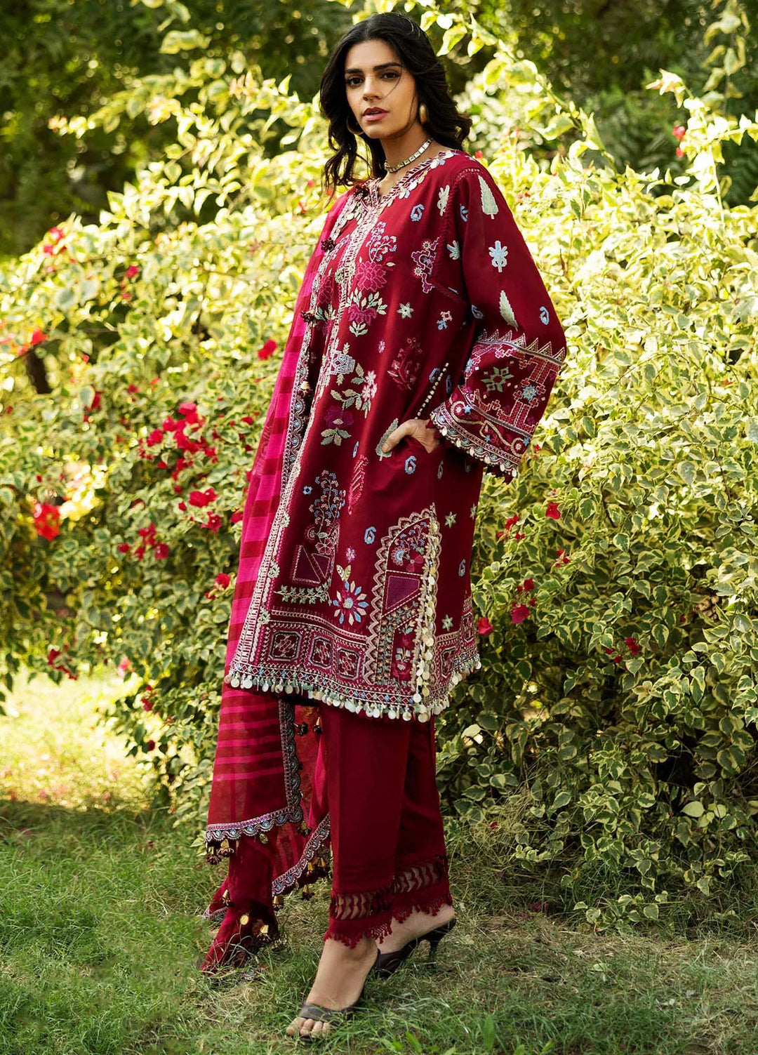 Siraa by Sadaf Fawad Khan Embroidered Lawn Suits Unstitched 3 Piece SDF25S D-5B Wisteria - Summer Collection