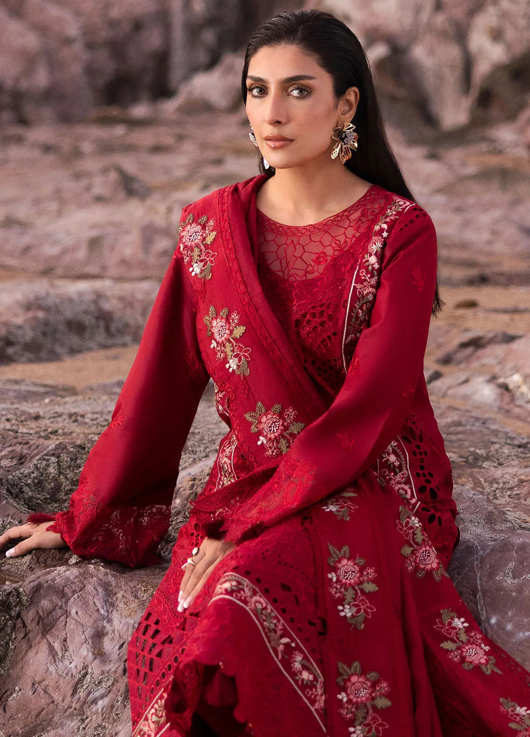 Sirene by Mahnur Embroidered Lawn Suit Unstitched 3 Piece MN25L D-2A Scarlett - Summer Collection