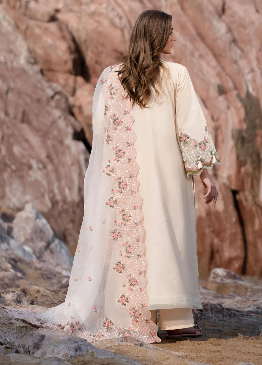Sirene by Mahnur Embroidered Lawn Suit Unstitched 3 Piece MN25L D-5 Wisteria - Summer Collection