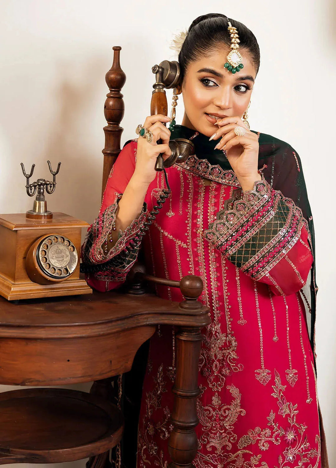 Sitarah by Imrozia Embroidered Chiffon Suit Unstitched 3 Piece IM24LC I-218 Darakhshan - Luxury Collection
