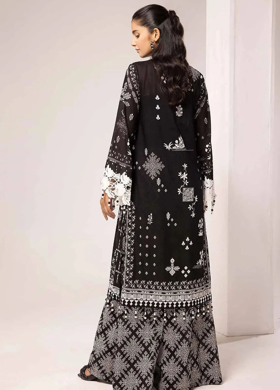 Slate By Gul Ahmed Printed Lawn Suit Unstitched 2 Piece GA24SBW BT-42007 - Summer Collection
