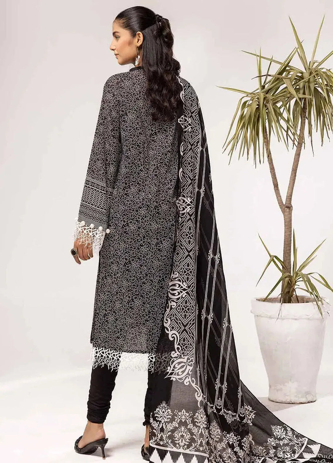 Slate By Gul Ahmed Printed Lawn Suit Unstitched 3 Piece GA24SBW B-42001 - Summer Collection