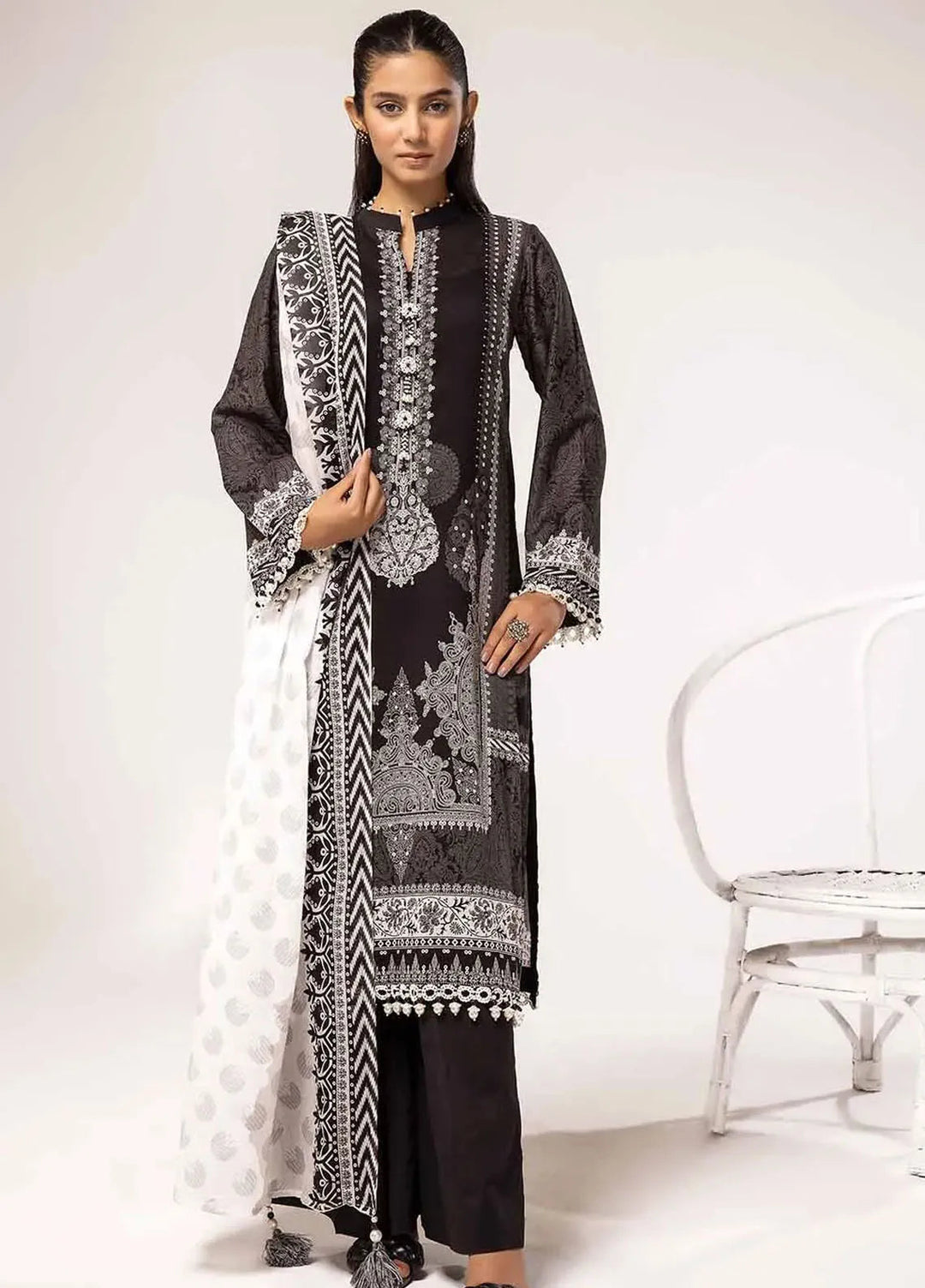 Slate By Gul Ahmed Printed Lawn Suit Unstitched 3 Piece GA24SBW B-42016 - Summer Collection