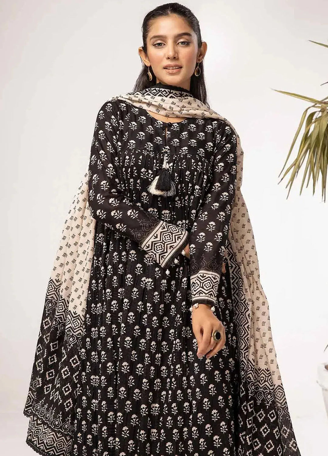 Slate By Gul Ahmed Printed Lawn Suit Unstitched 3 Piece GA24SBW B-42023 - Summer Collection