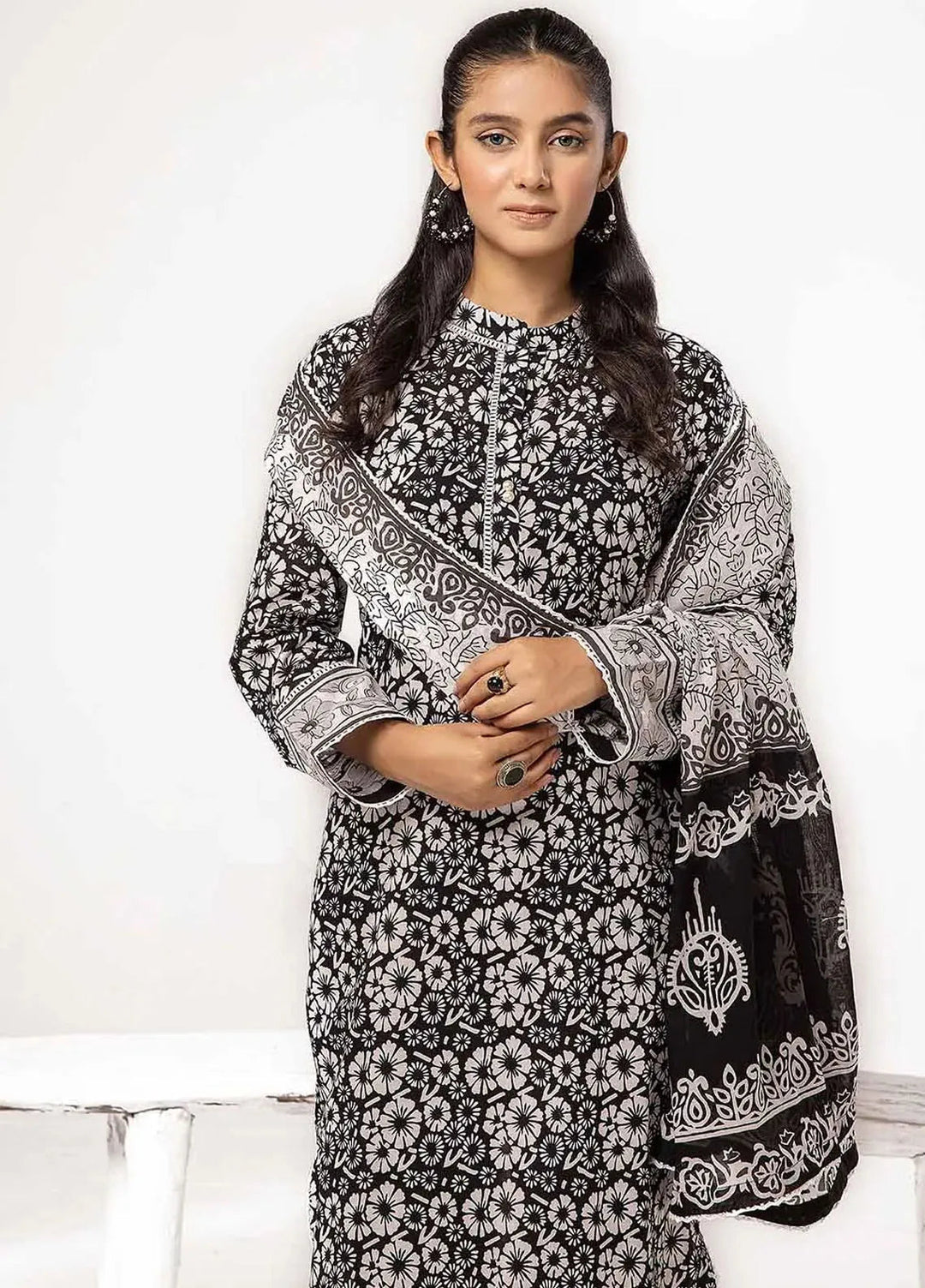 Slate By Gul Ahmed Printed Lawn Suit Unstitched 3 Piece GA24SBW B-42024 - Summer Collection