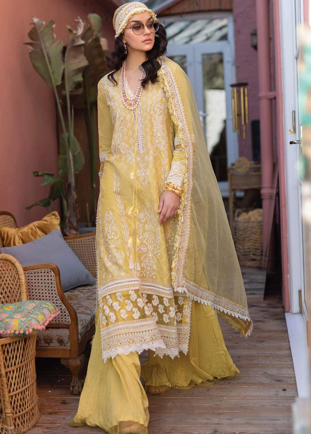 Vital Lawn By Sobia Nazir Embroidered Lawn Suits Unstitched 3 Piece SN23V 2A - Summer Collection
