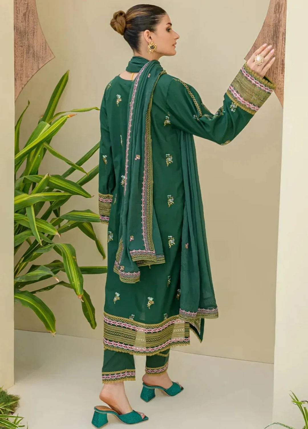 Souz E Ulfat By Addee Embroidered Lawn Suit Unstitched 3 Piece AD24S  SM-001 Saamaam - Summer Collection