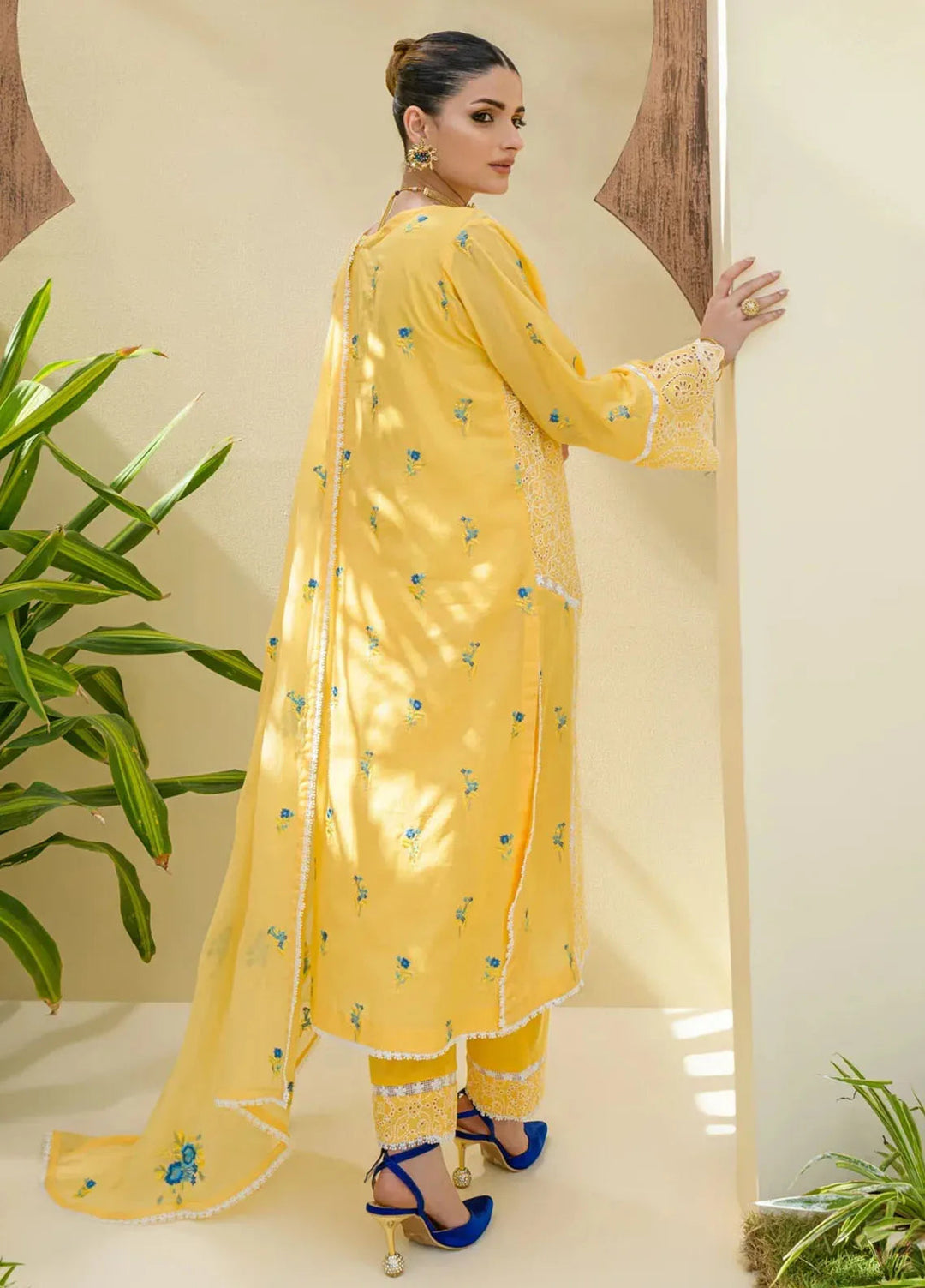 Souz E Ulfat By Addee Embroidered Lawn Suit Unstitched 3 Piece AD24S  SM-007 Yafiah - Summer Collection