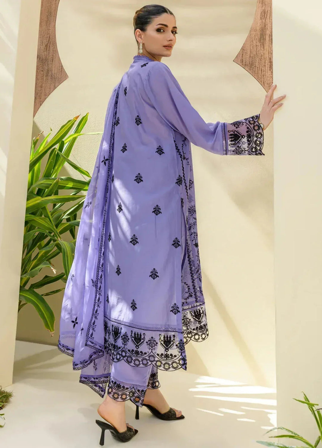 Souz E Ulfat By Addee Embroidered Lawn Suit Unstitched 3 Piece AD24S  SM-008 Maahlaqa - Summer Collection