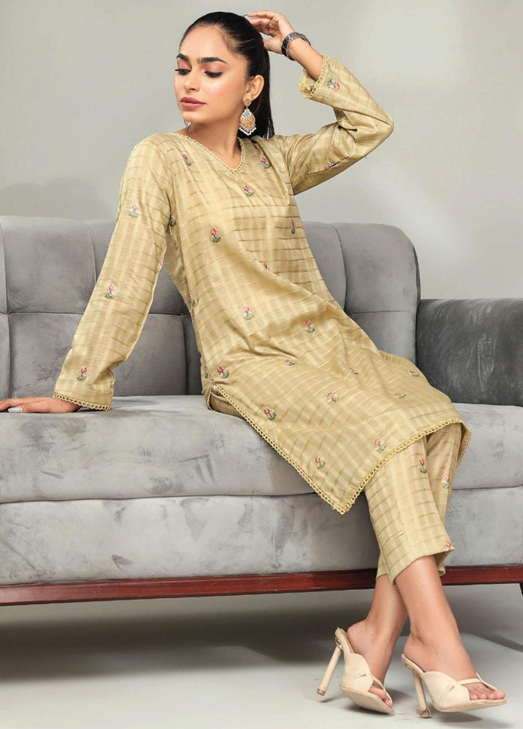 Aalaya Pret Embroidered Lawn 2 Piece Suit ALY23BEP D-03
